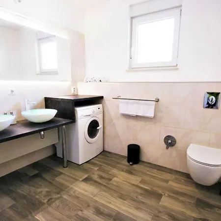 Hedonistra Apartman