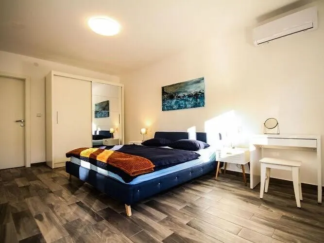 Hedonistra Appartamento Mednjan