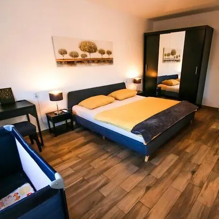 Hedonistra Apartment