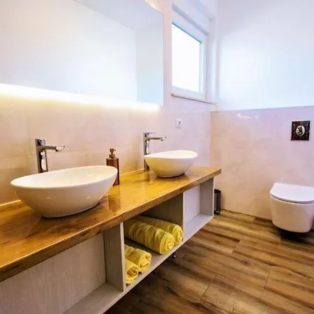 Apartment Hedonistra Mednjan