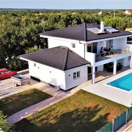Hedonistra Apartment *