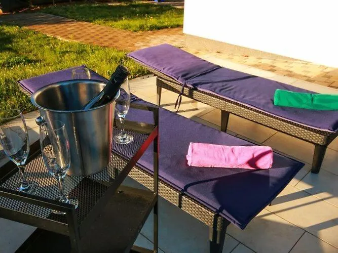 Hedonistra Apartman